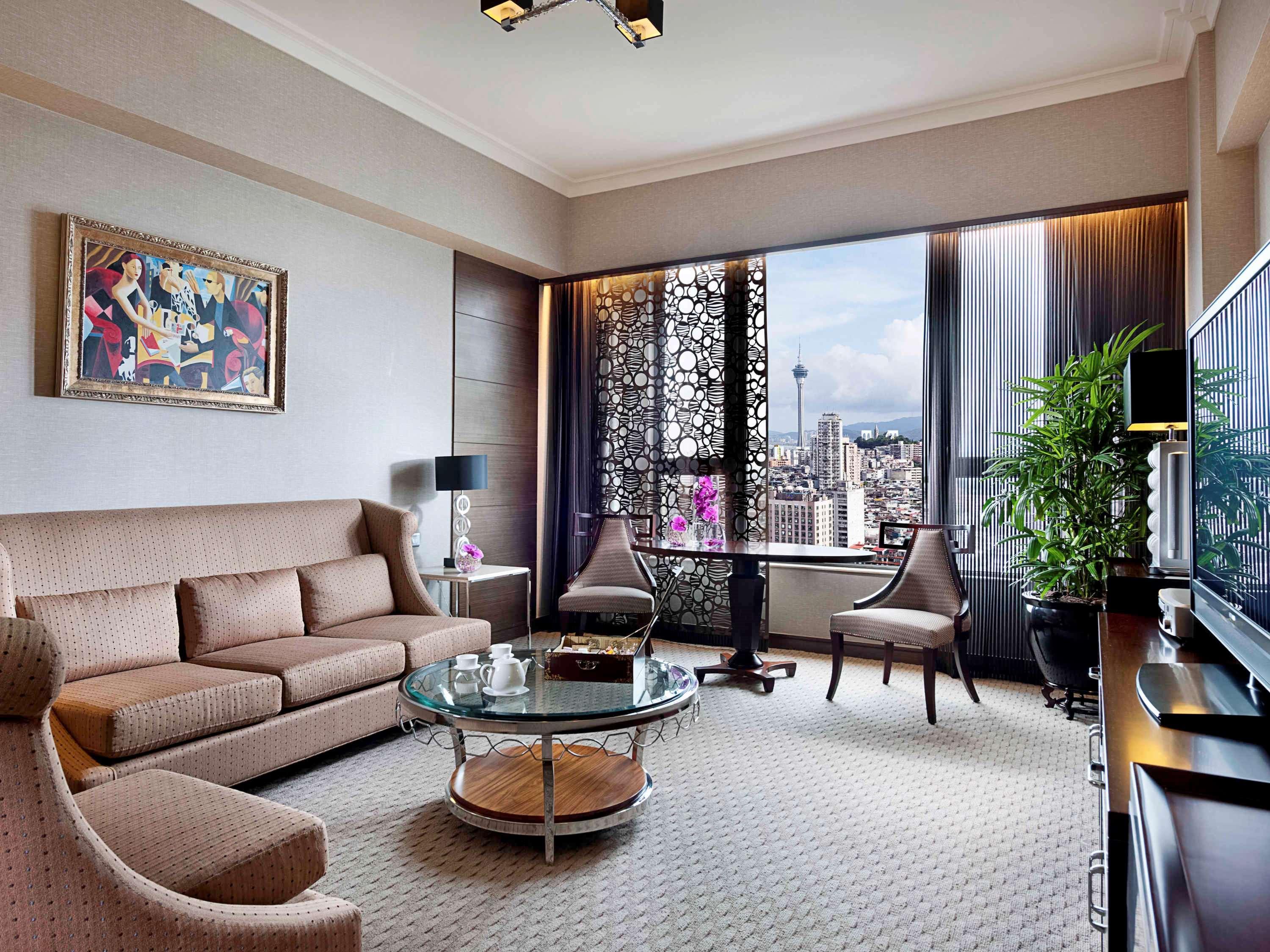 Sofitel Macau At Ponte 16 Hotell Eksteriør bilde A living room in a suite at the Shangri-La Hotel, Kuala Lumpur