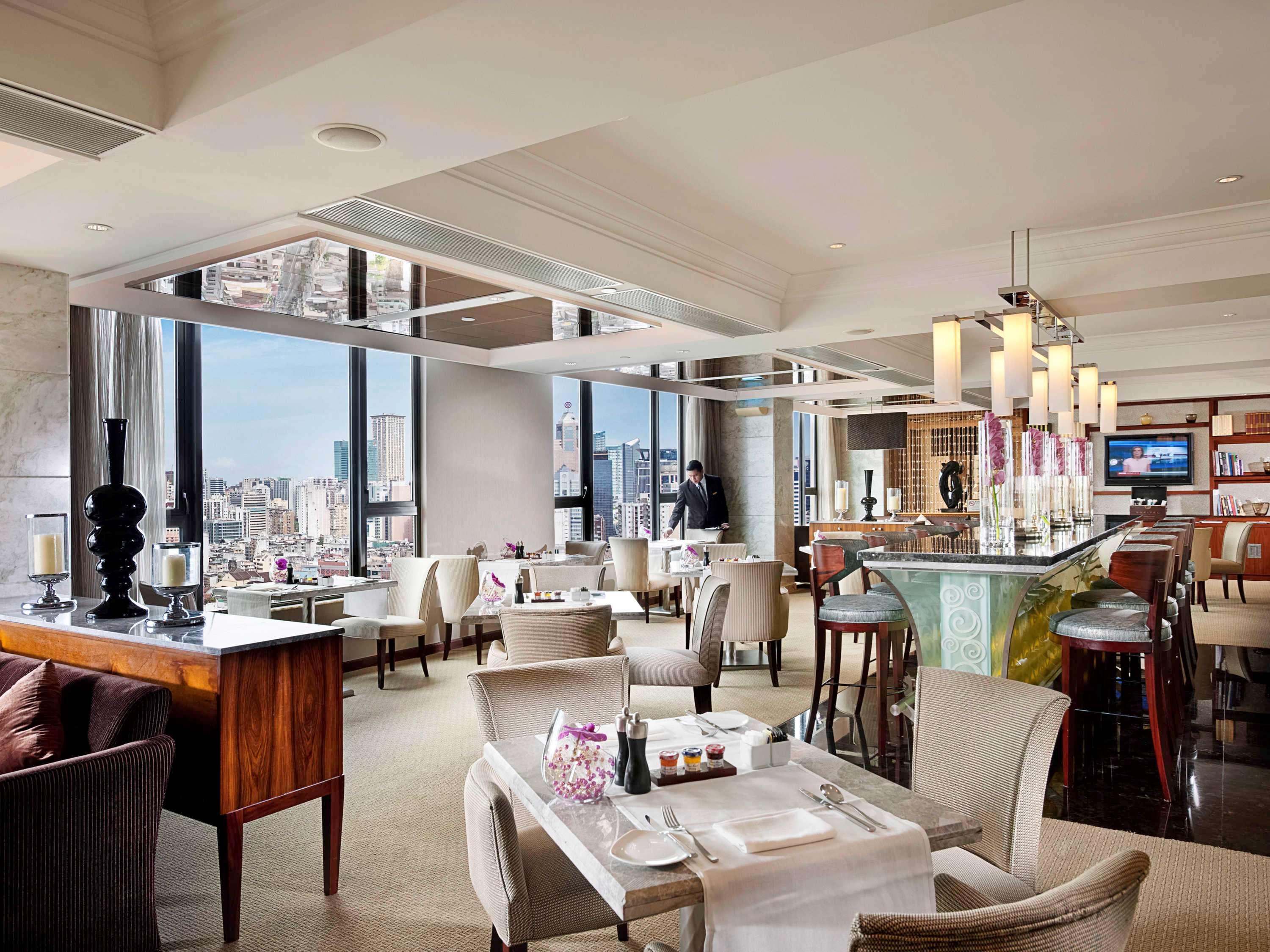 Sofitel Macau At Ponte 16 Hotell Eksteriør bilde The Club at the Conrad Tokyo