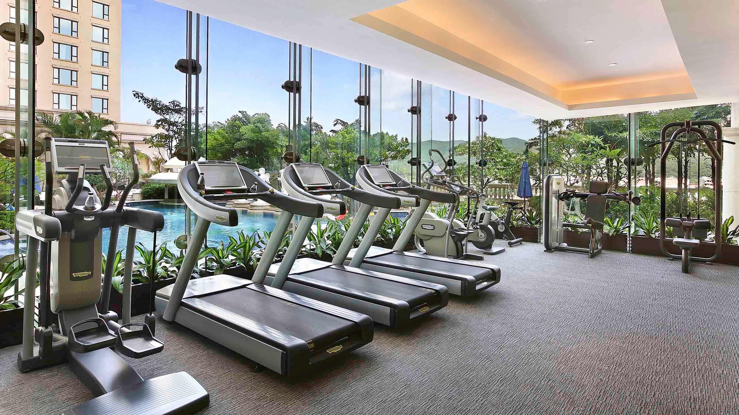 Sofitel Macau At Ponte 16 Hotell Eksteriør bilde The gym at the hotel