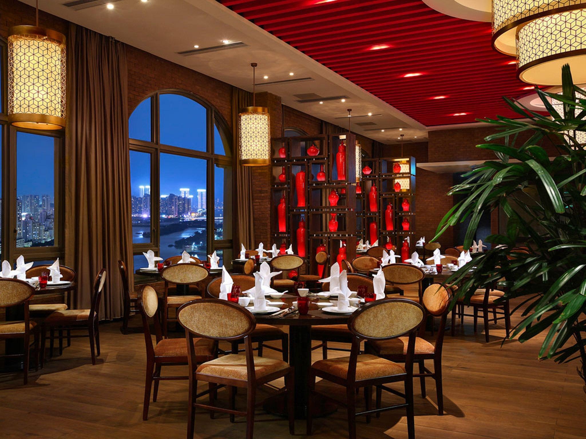 Sofitel Macau At Ponte 16 Hotell Eksteriør bilde The interior of a restaurant in Dubai, United Arab Emirates