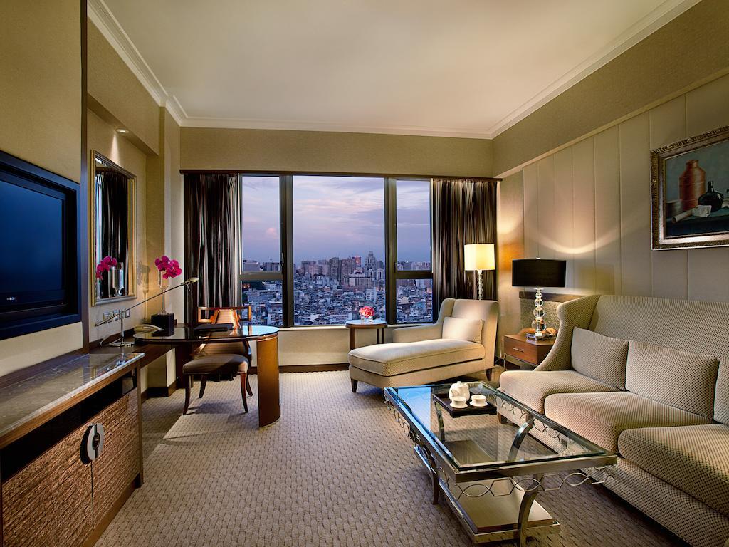 Sofitel Macau At Ponte 16 Hotell Eksteriør bilde A suite at the Mandarin Oriental, Seoul