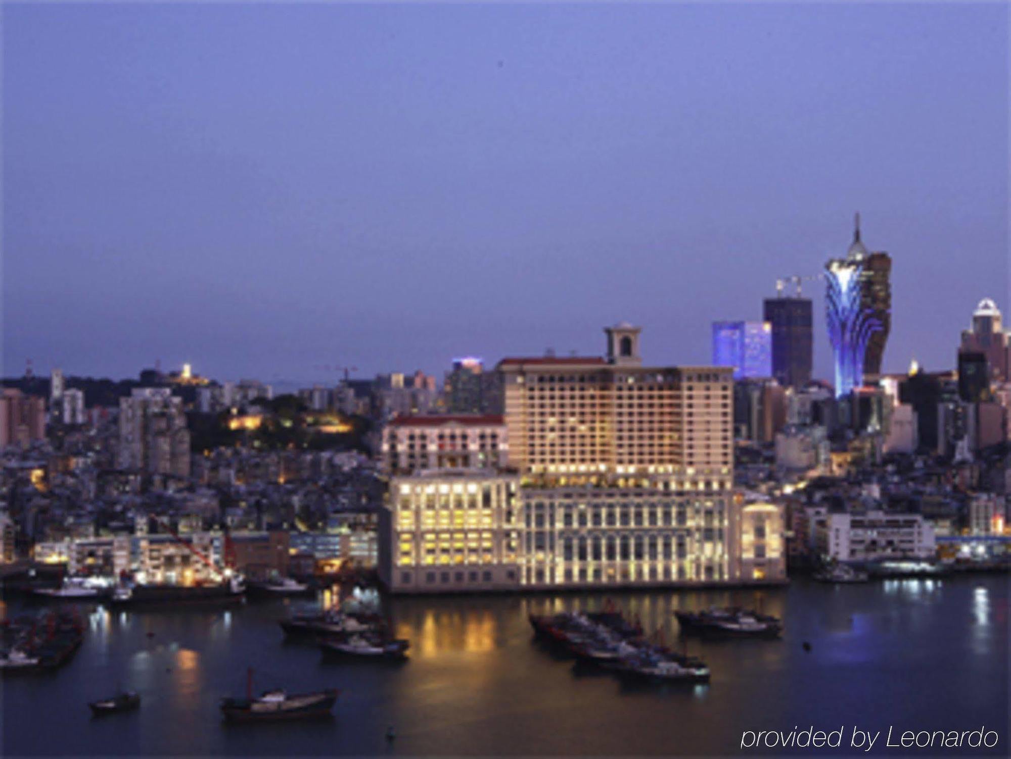 Sofitel Macau At Ponte 16 Hotell Eksteriør bilde The view of the hotel from the sea